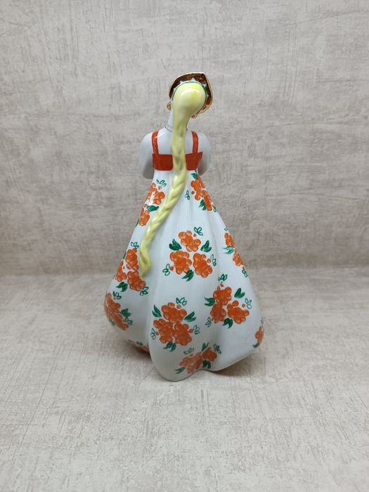 Kijów, porcelanowa figurka „Taniec rosyjski”