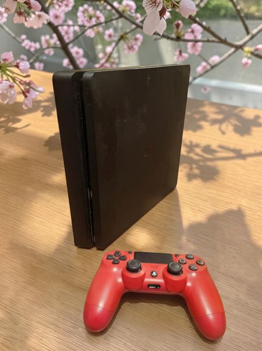 Playstation 4 Slim 2019