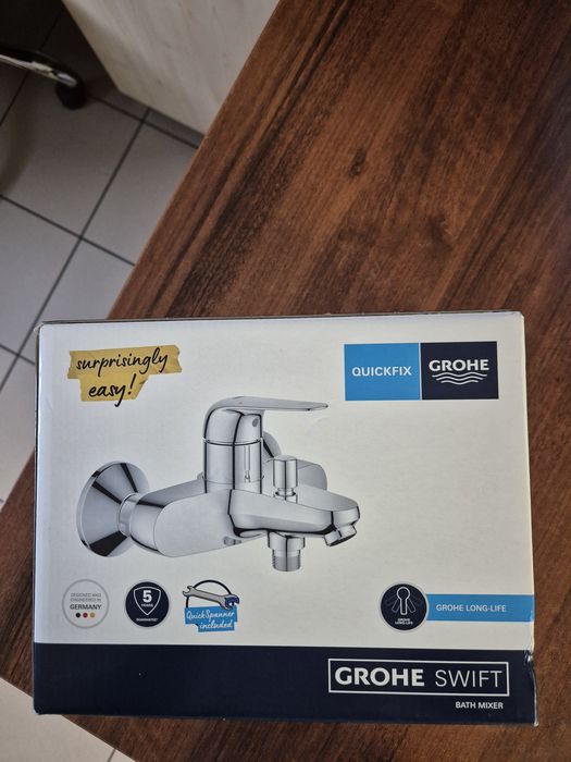 Kran scienny wannowy grohe swift