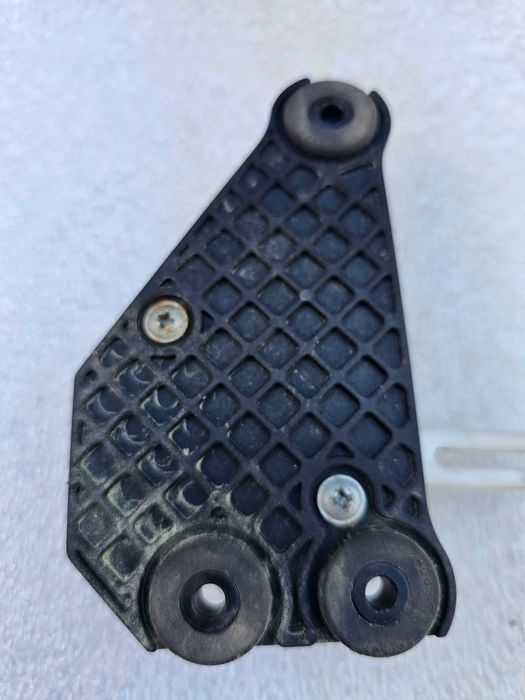 Siłownik Zamka Klapy Tył Opel Meriva A