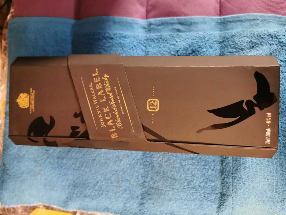 Pudełko Johne Walker BLACK Label 12,  nowe