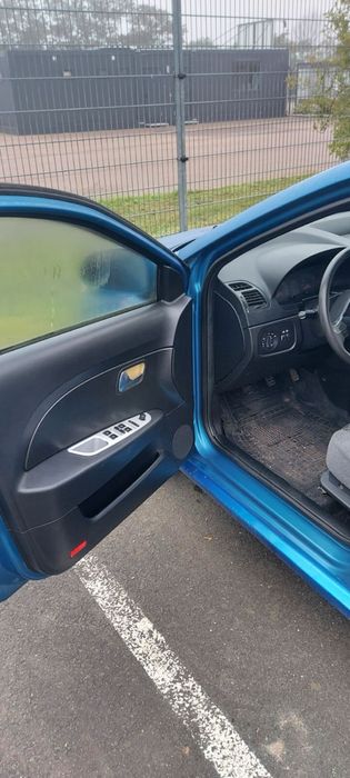 Продам машину ZAZ forza