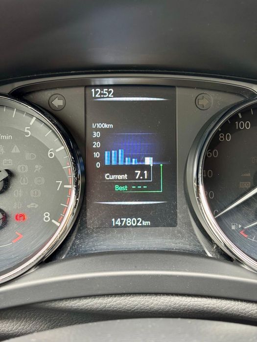 Nissan Qashqai 1,2 benzyna 115 KM . Bezwypadkowy - Czarny metalik
