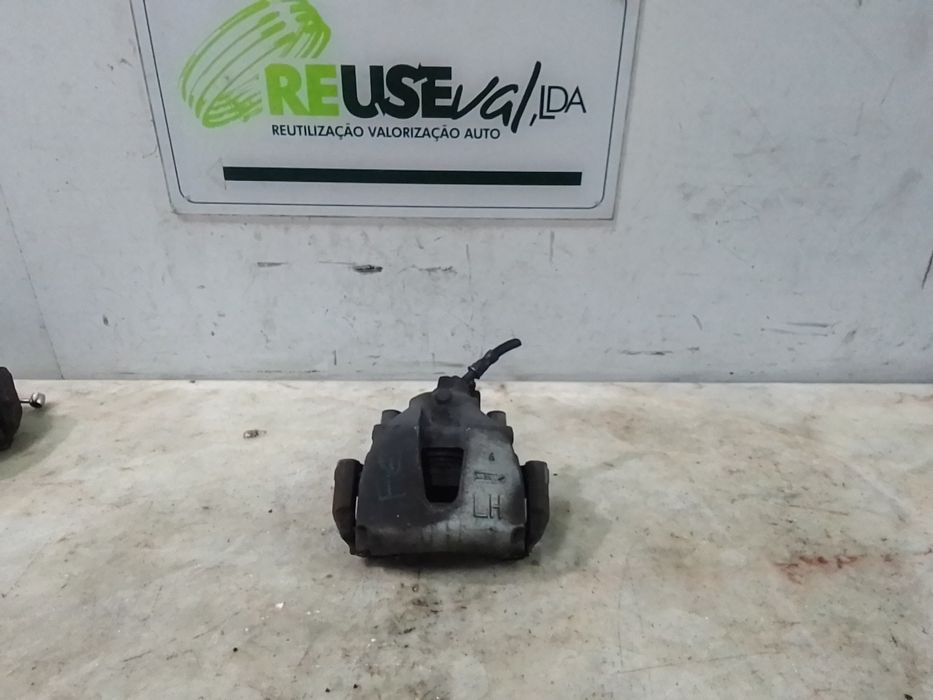 Pinça travão / maxila de travão frente esquerda VOLVO C30