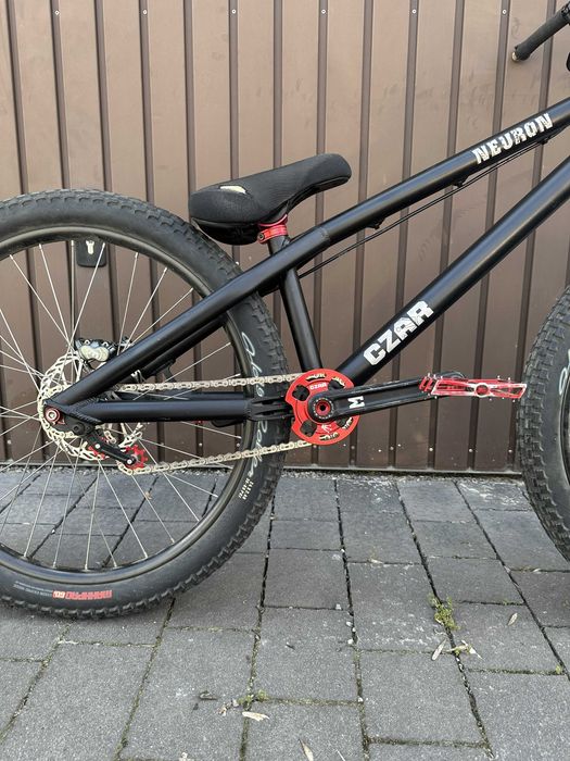 Rower Czar Neuron Street Trial 24" Magura MT7