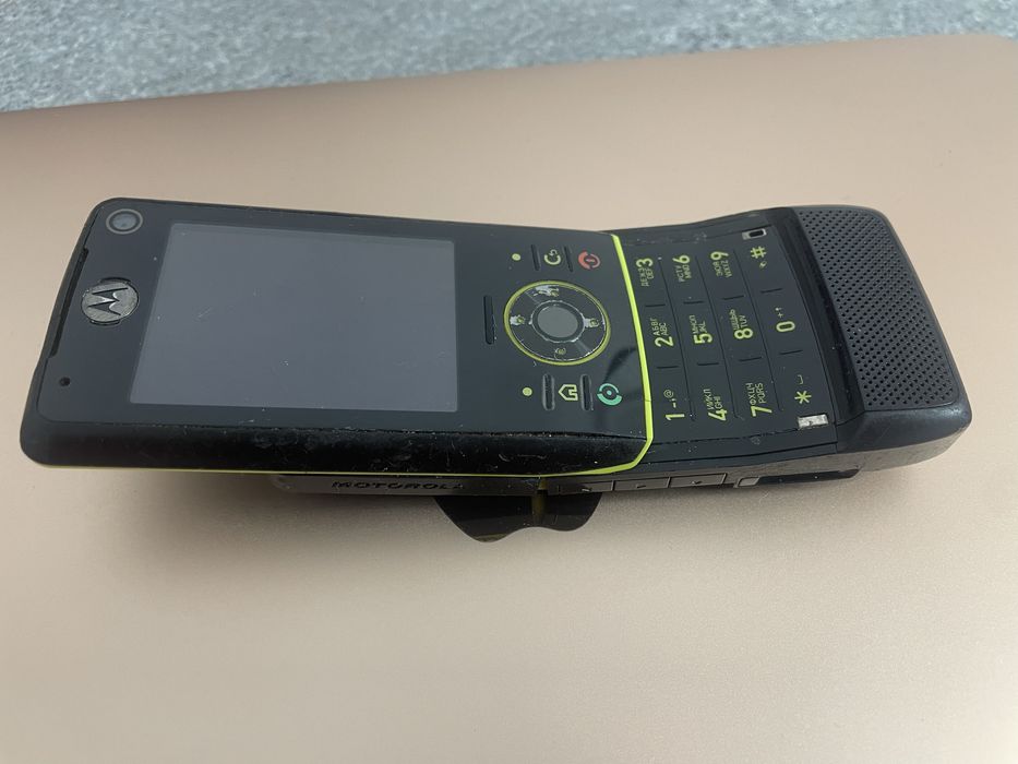 Motorola RIZR Z8 в колекцію