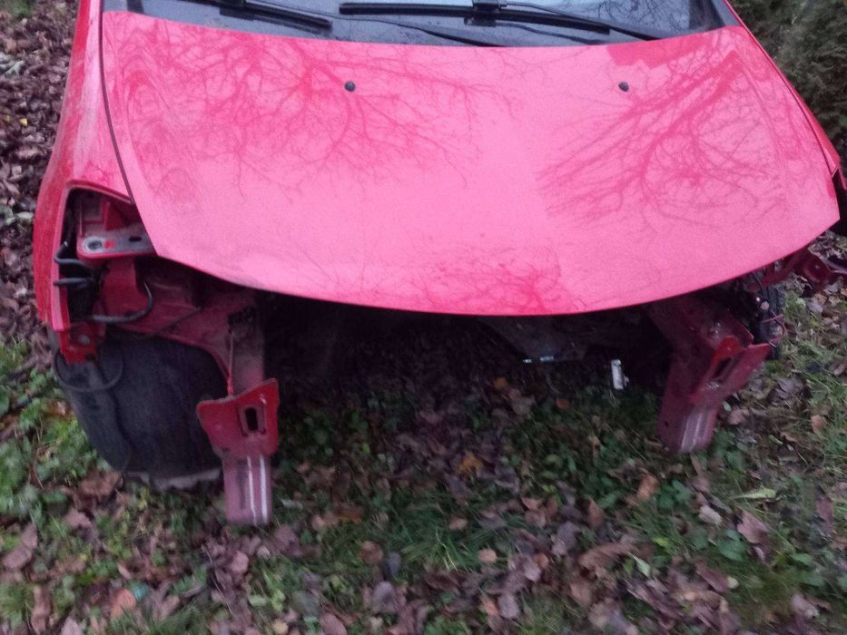 Błotnik clio3 czerwony