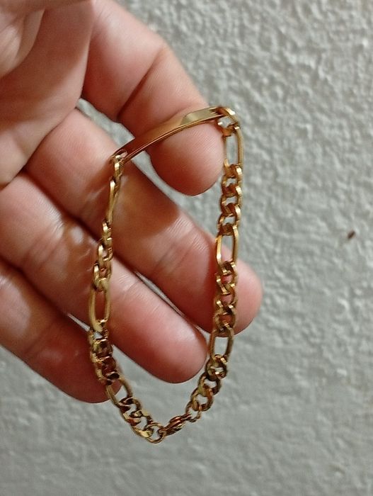Pulseira em Metal Dourado
