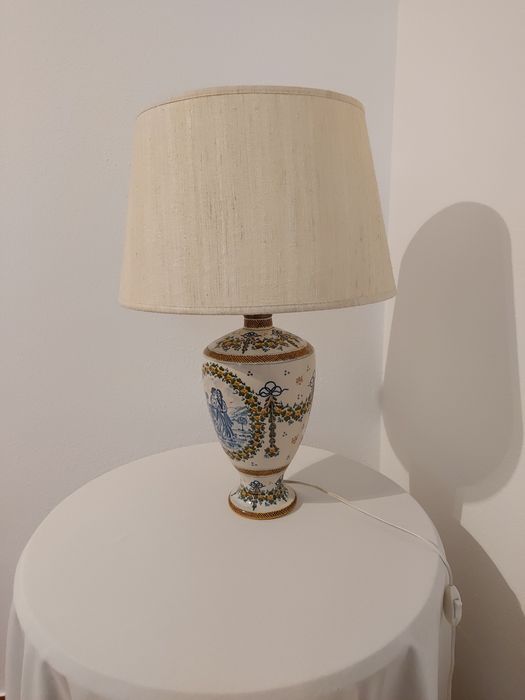 Candeeiro de mesa / abajur