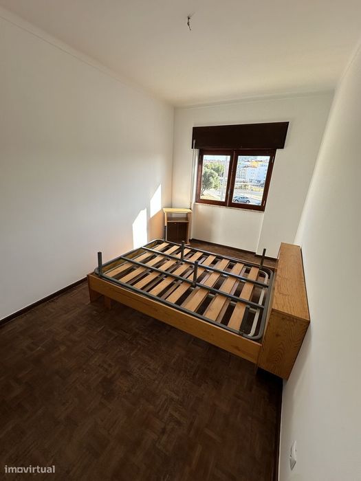 Apartamento T3 espaçoso para arrendamento