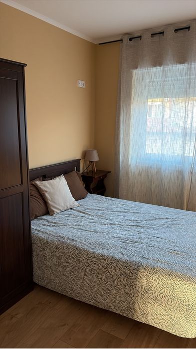 Quarto Amadora Estudante/Professor/Policia/ Enfermeiro (M/F)