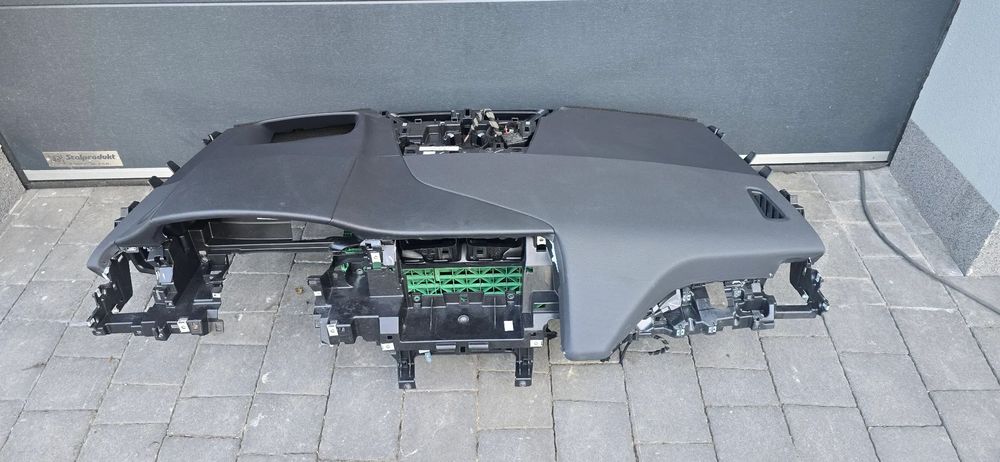 Deska rozdzielcza Jaguar I-Pace oryginal plus poduszki
