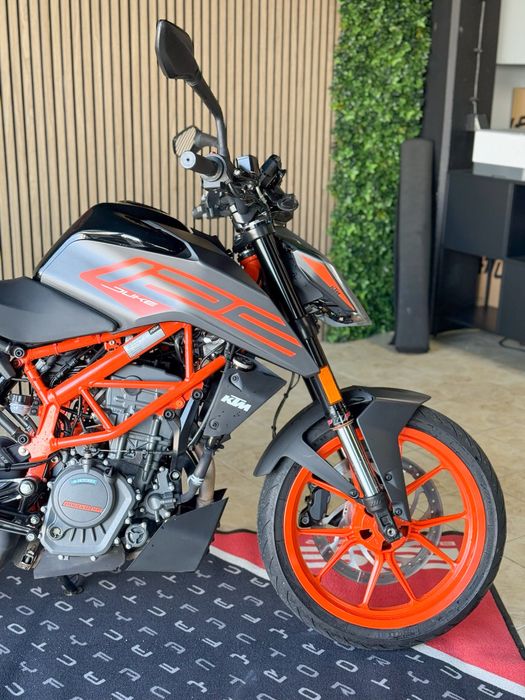 KTM Duke 125 De 2023