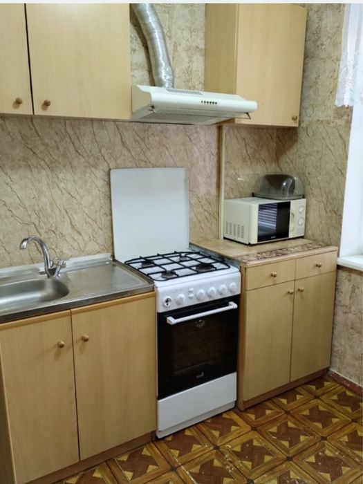 Продаю 2 квартиру Ютз  Южная