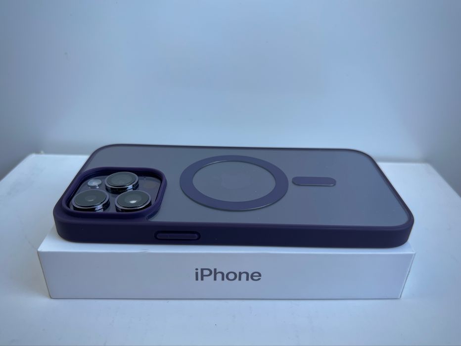 Чехол iPhone 14 pro max deep purple MagSafe, 14 pro black/deep purple