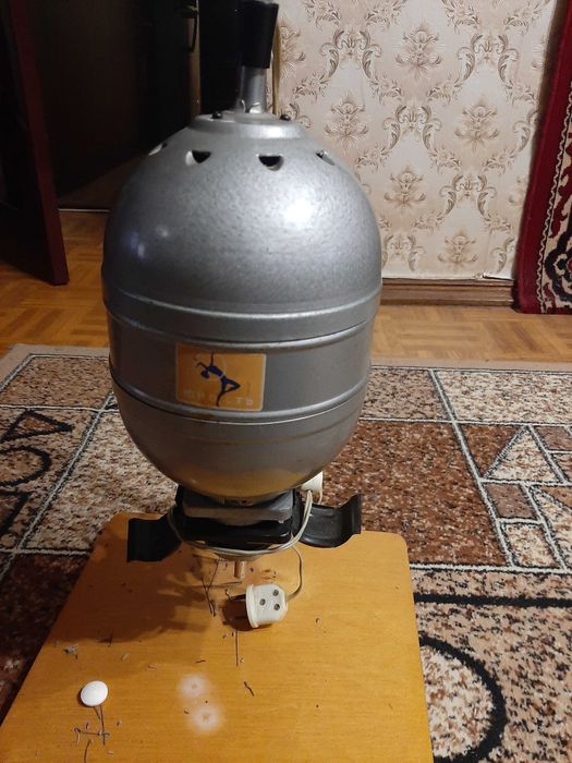 Продам фотоувелечитель и фотовспышку