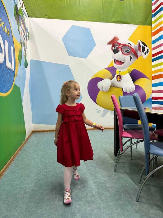 Сукня нарядна червона 104