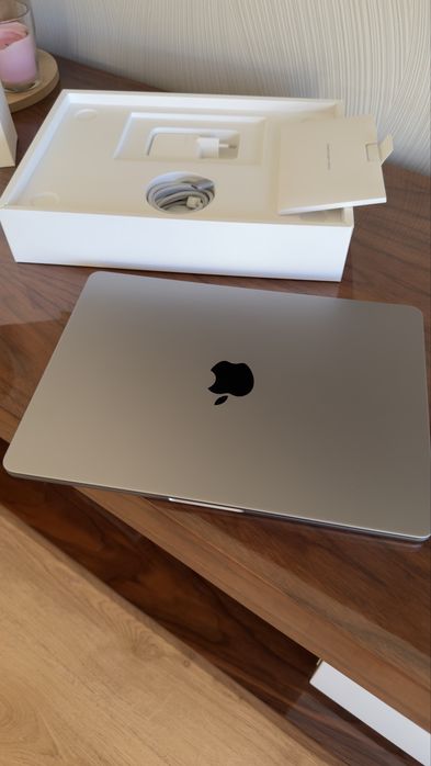 MacBook Air 13″ M3 – Como Novo (Fatura 2024) – 8 GB RAM / 256 GB SSD