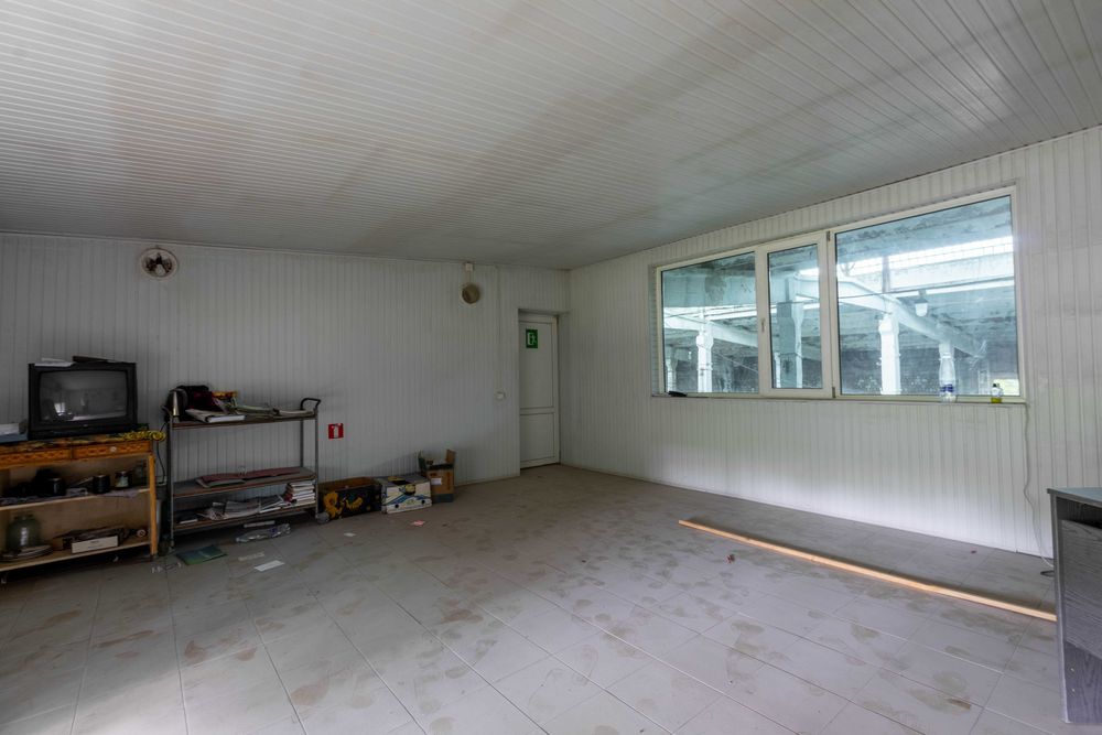 Виробничо-складський комплекс 4965 м² | 1,2 га | Власна залізнична колія