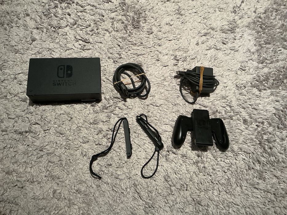 Nintendo Switch Cinza + Bolsa de Transporte