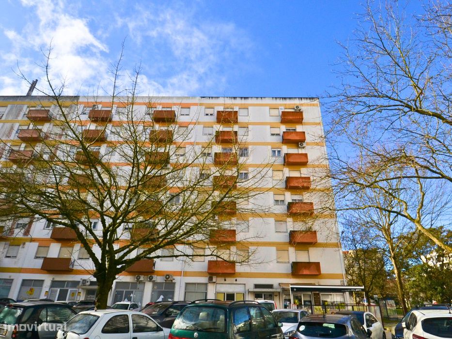 Apartamento T3 com vista sobre a cidade