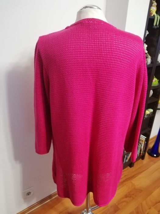 Sweter różowy damski