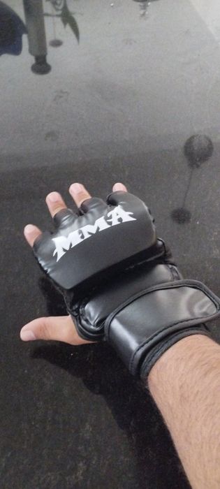 Битки тренажерные перчатки для единоборств.