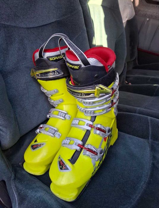 лижні черевики боти Fischer жорсткість 90 25,5 см