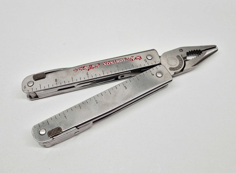 Multitool Victorinox Swiss Tool, Komis Jasło Czackiego