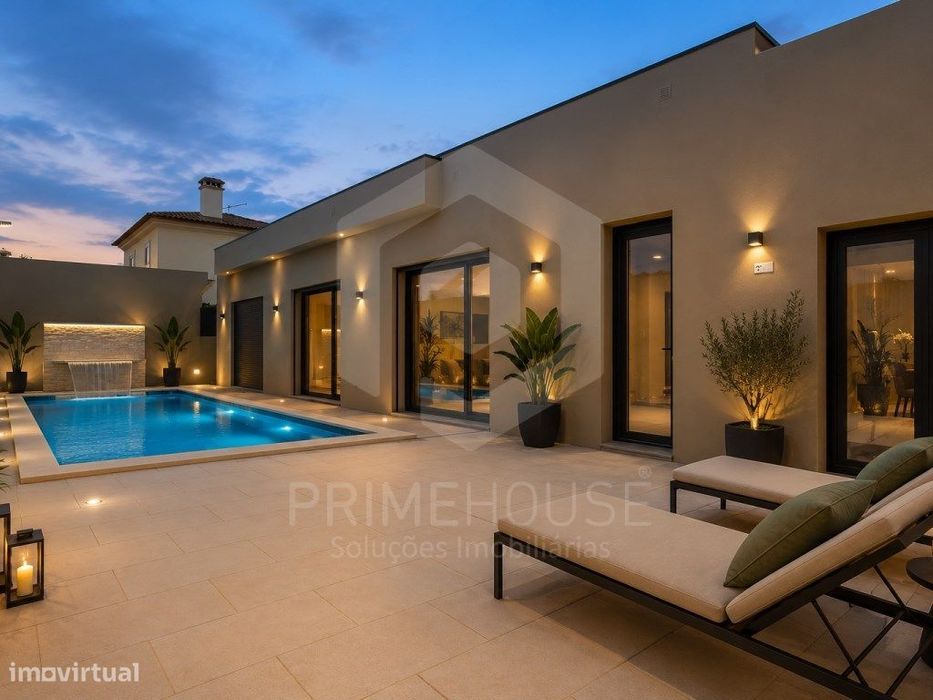 Moradia isolada T4 Nova com piscina, Azeitão