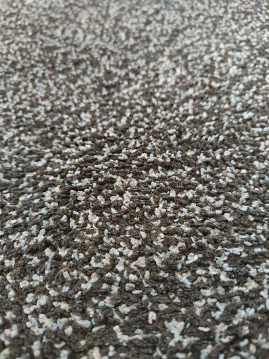 Tapete preto 2,40m x 1,70m como novo