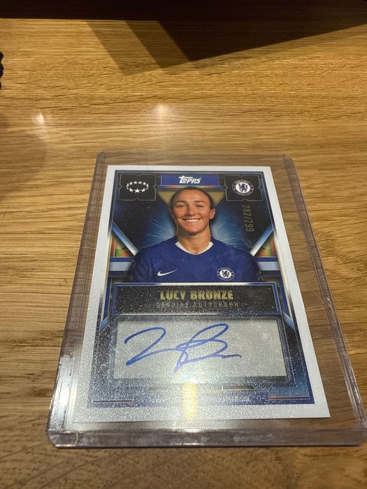 Karta Match Attax Extra Lucy Bronze Autograf 282/299