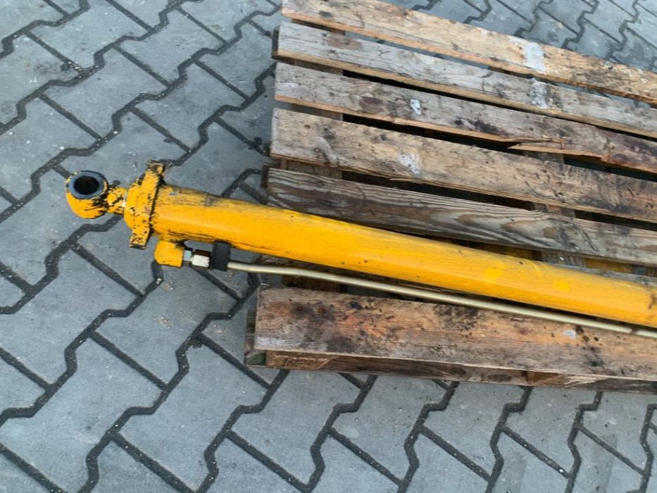 siłownik wysuwu ramienia teleskopa do koparki fermec terex mf