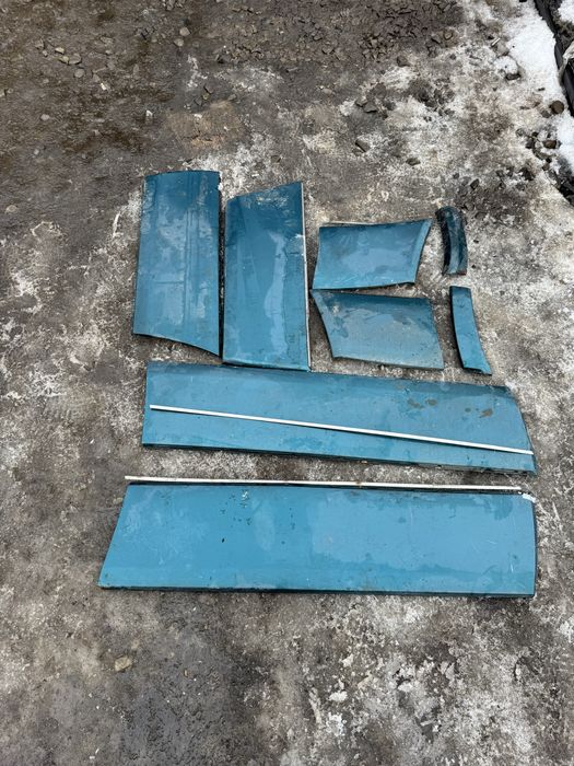 Комплект листви,накладки дверей Mercedes Benz W124 розборка