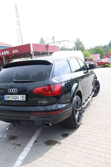 Продам Audi Q7 3.0 TDI
