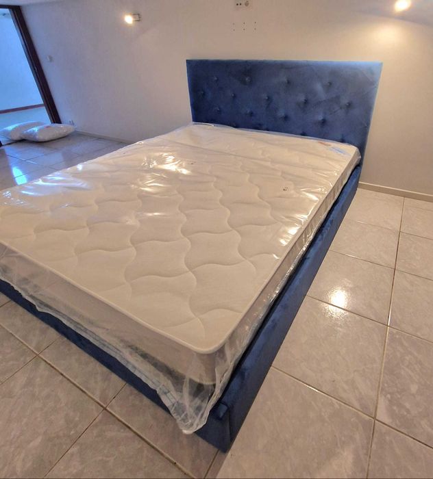 Camas de Casal Estofadas de Luxo 199€ Disp. em Várias Cores! 190x140m!