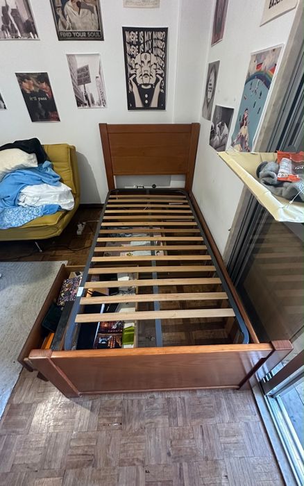 Cama solteiro com colchao e estrado