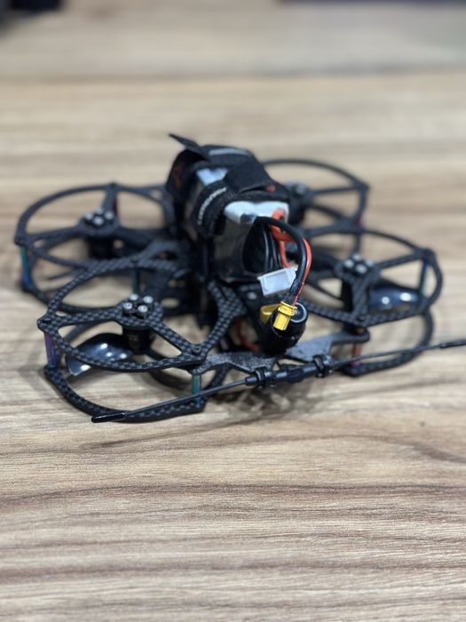 dron cinewhoop lumenier qav 2.5 freybott cyfra wizja dji + 16 pakietow