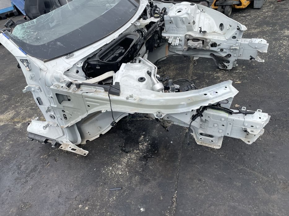 Volvo V60 II ćwiartka lewa przednia