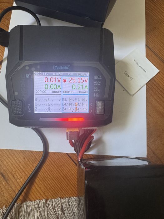 ToolkitRC M6DAC V2  та ToolkitRC ADP200 (200W, 19.5V, XT60)