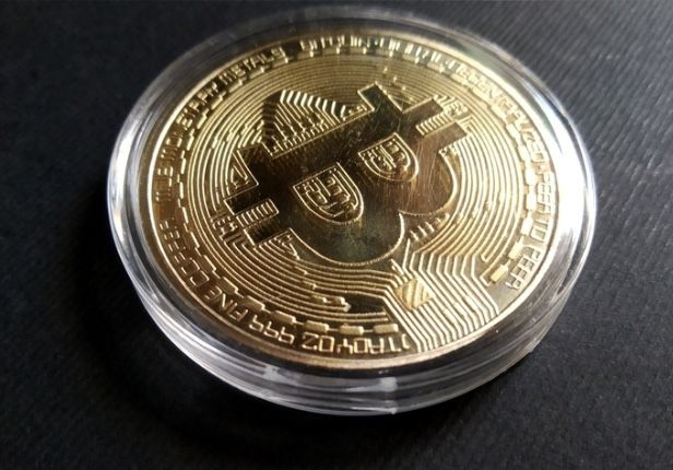 Монети Біткоїн Биткоин BITCOIN в наявності більше 500шт NEW в капсулах