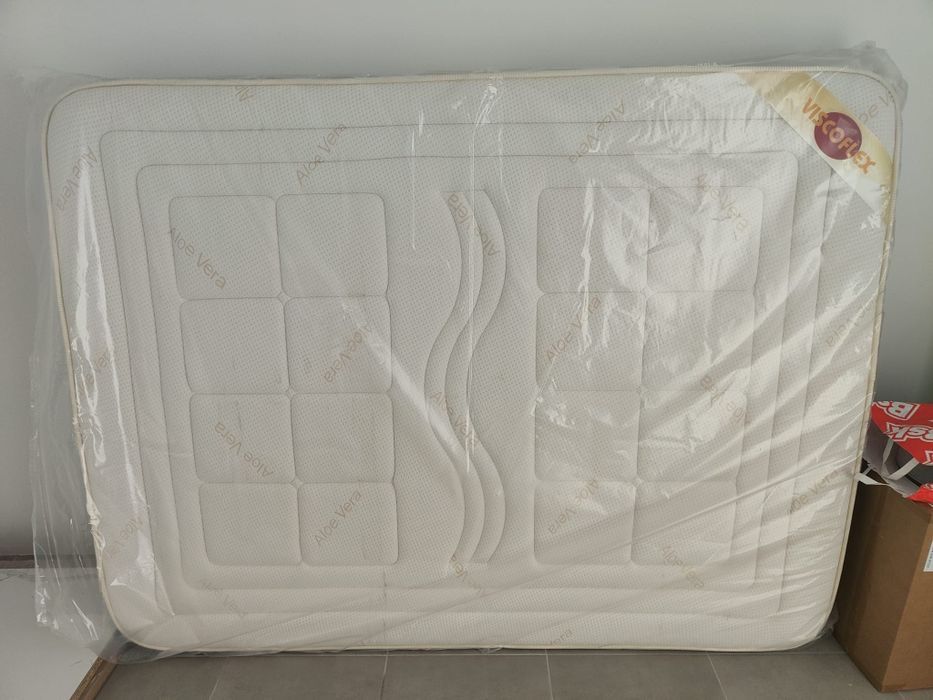 Colchão  viacoflex novo