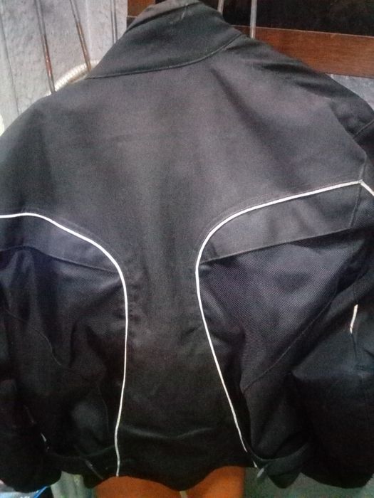 Vendo  3casacos de motard ,20eur.