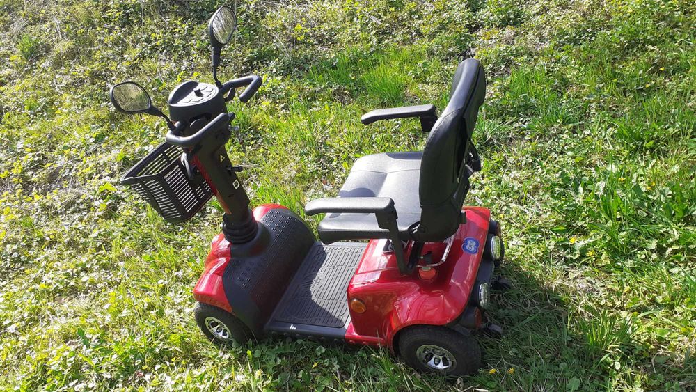 Wózek pojazd jeździk elektryczny inwalidzki Eris