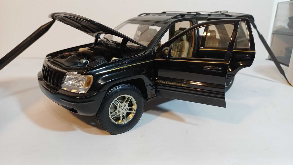 1/18 Jeep Gran Cherokee - Anson