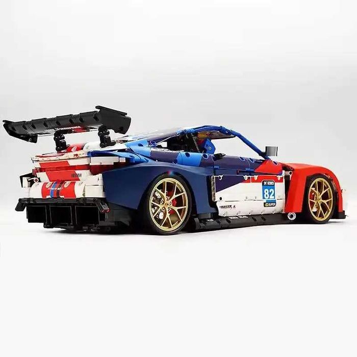 Конструктор Technic BMW M4 Super Car. 4556 деталей.