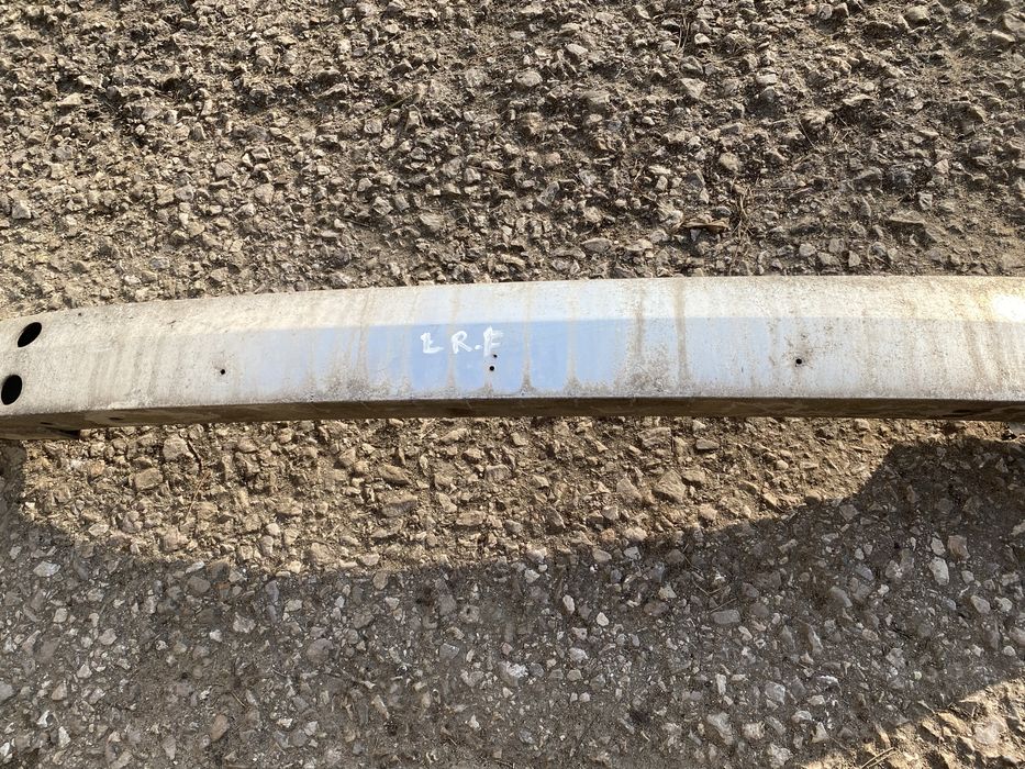 Land Rover Freelander 1 belka pod zderzak przod przedni