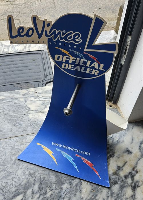 Expositor Leovince