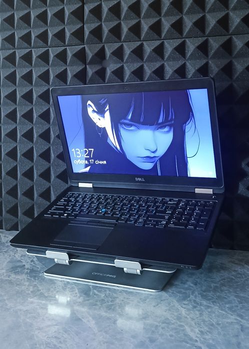 Ігровий Ноутбук DELL / AMD R7 M379 / i7-6820HQ / DDR4 8GB / SSD 256 m2