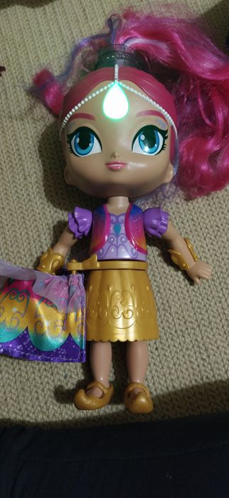 Boneca Shimmer musical